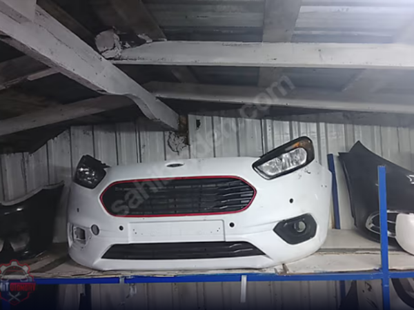 Ford Courier Sağ Sol Far ve Ön Tampon