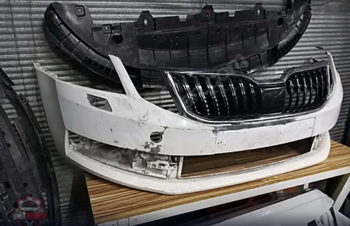 Skoda Octavia Ön Tampon ve Panjur Çıkma Orjinal