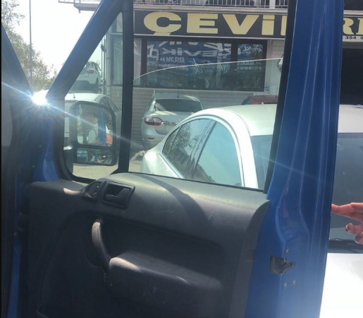 Ford Connect Kapı İçi Döşeme Çıkma