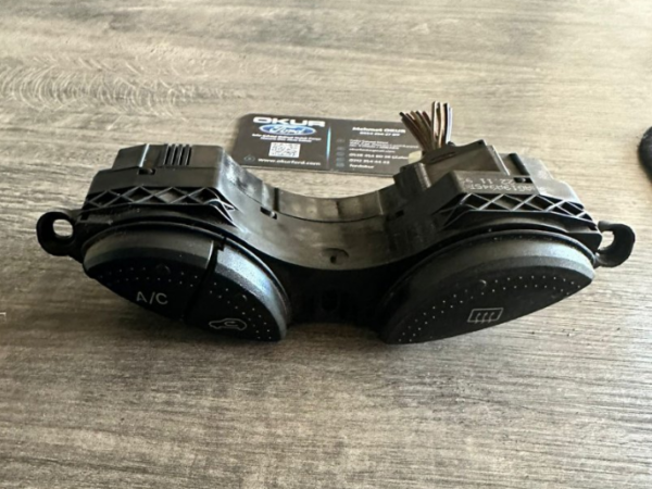 Ford Docus 1 Cam Isıtma Kontrol Paneli