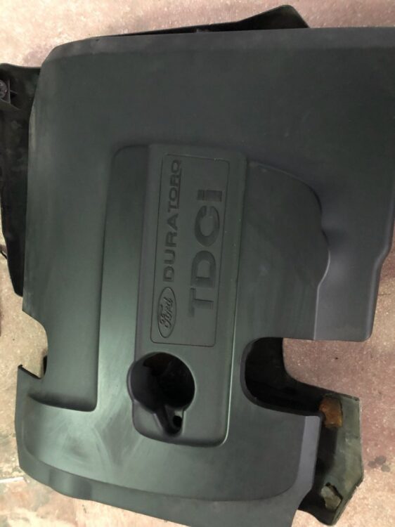 Ford Focus 1.6 TDCİ Plastik Motor Üst Kapağı