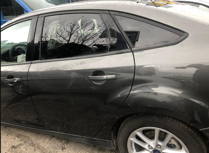 Ford Focus 3 Füme Sol Arka Kapı Çıkma