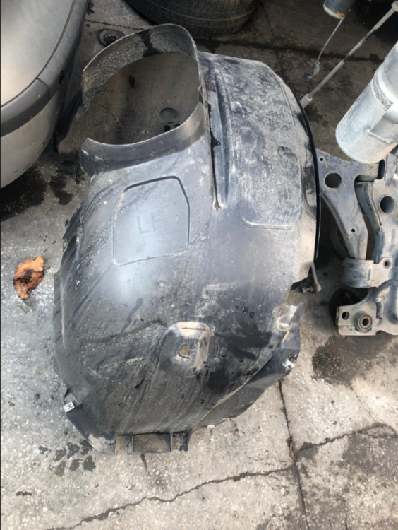 Ford Focus 3 Sol Davlumbaz Çıkma Orjinal