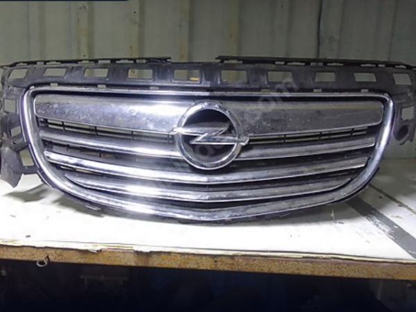 Opel Insignia Ön Panjur Orjinal