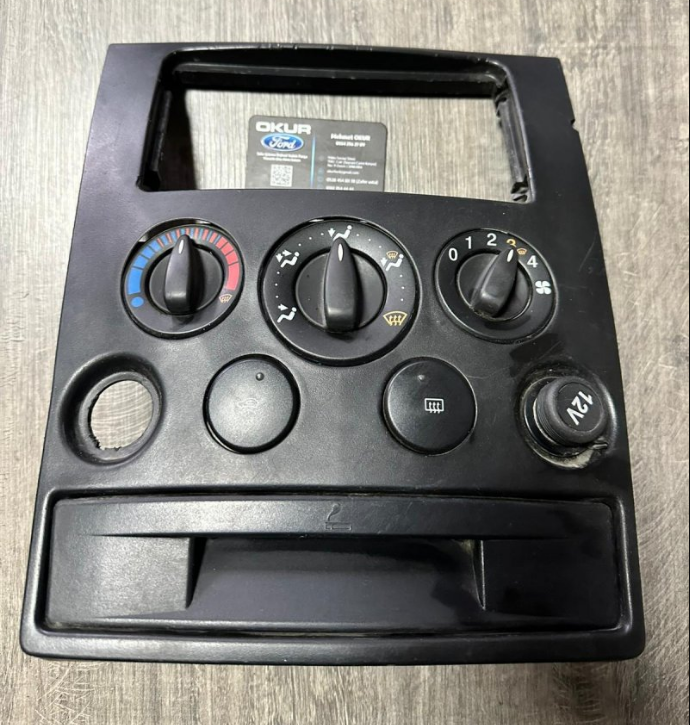 Ford Connect Teyp Çerçevesi Çıkma Orijinal