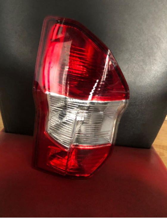 Ford Courier Sağ Stop Çıkma Orijinal