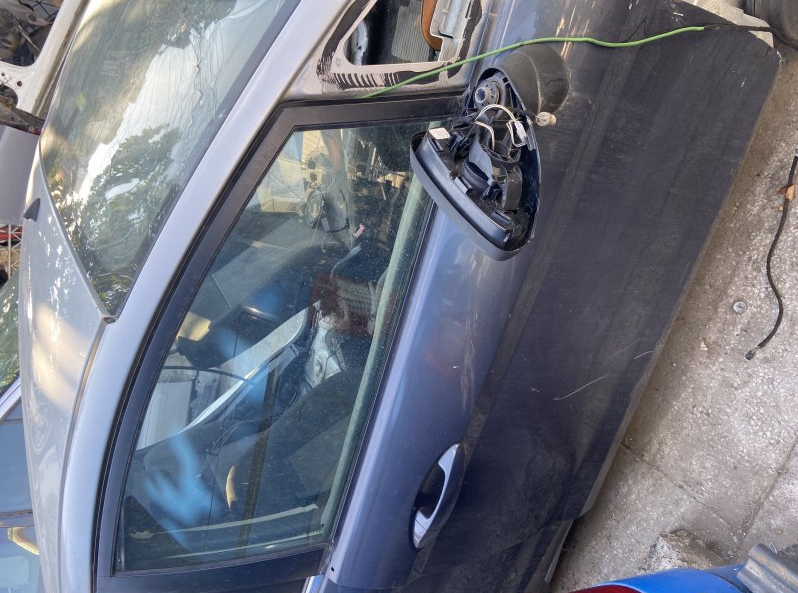Ford Fiesta Sağ Ön Kapı Çıkma Mavi