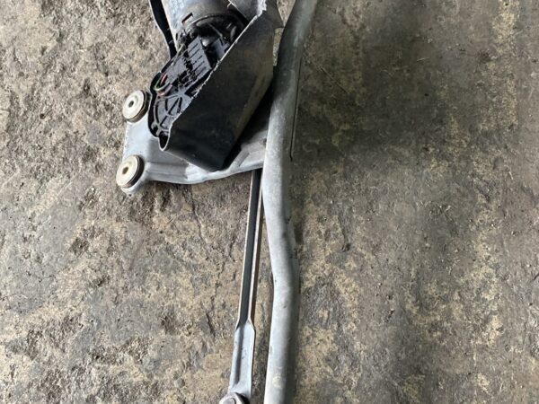 ford escort çıkma silecek motoru ve frezesi