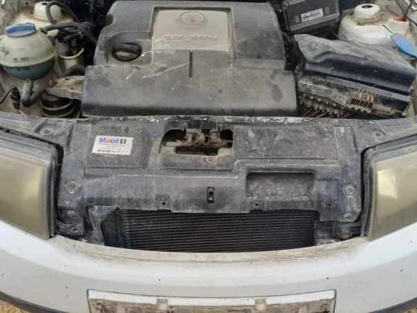 Skoda Fabia 1.2 12v Çıkma Kaput Kilidi