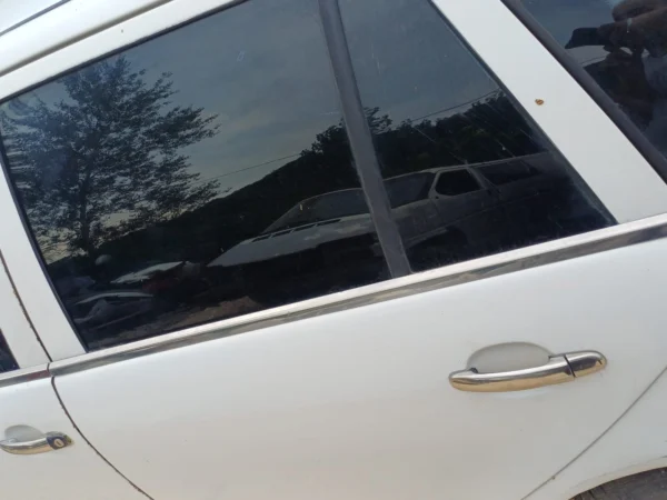 Skoda Fabia Çıkma Solarka Cam Sıyırıcı Fitil