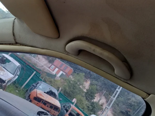 Skoda Fabia Çıkma Tavan Tutacağı