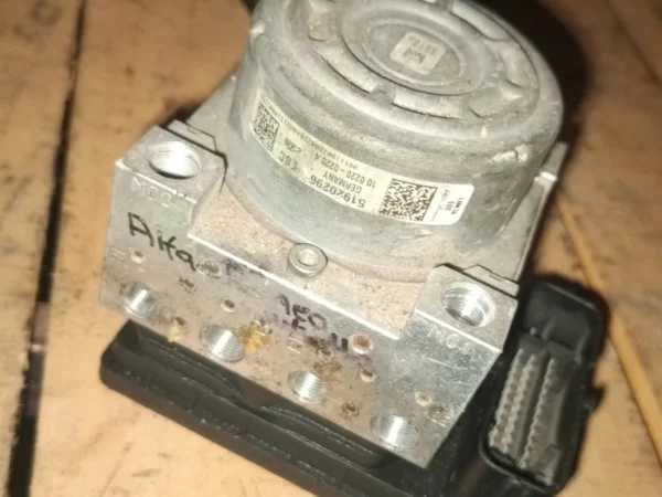 Alfa Romeo Çıkma ABS Beyin