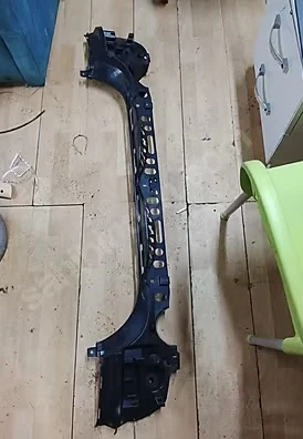 BMW F10 Arka Tampon Braketi Çıkma Orijinal
