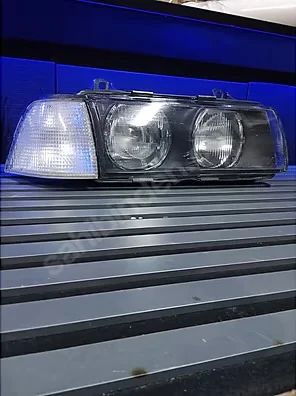 BMW Sağ Far+Sinyal Çıkma Orijinal
