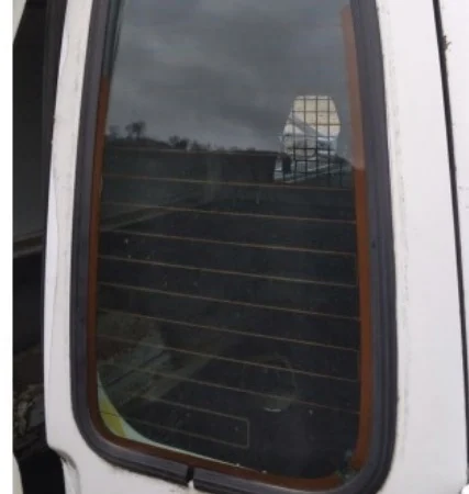 Caddy Bagaj Kapağı Camı