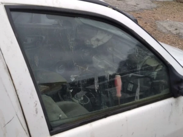 Caddy-Polo Sağ Cam