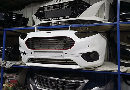 Ford Courrier Ön Tampon Çıkma Orjinal