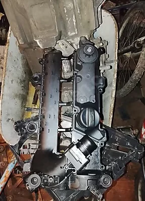 Ford Fiesta Külbülatör Kapağı Çıkma Orijinal