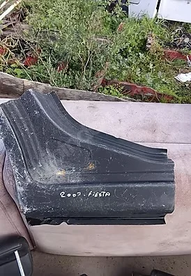 Ford Fiesta Marşpiyel Çıkma Orijinal