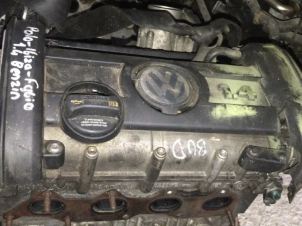 Jetta Azd,Aus,Aub,Bbz,Bud,Bcb,Bxw,Cgg Kodlu Silindir Kapak Parça