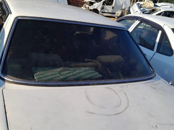 Kia Capital Çıkm Arka Cam