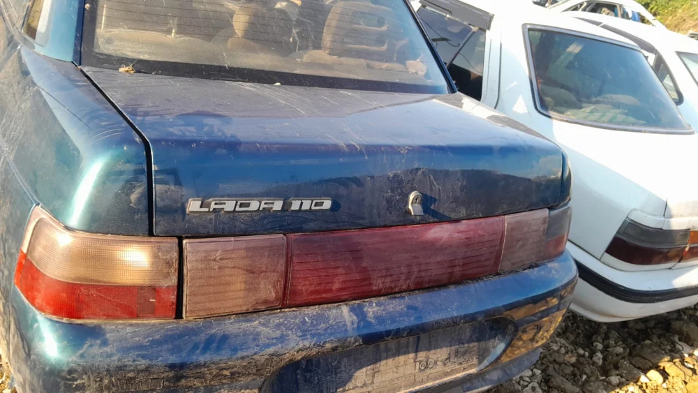 Lada Vega Sedan Arka Bagaj Kapak