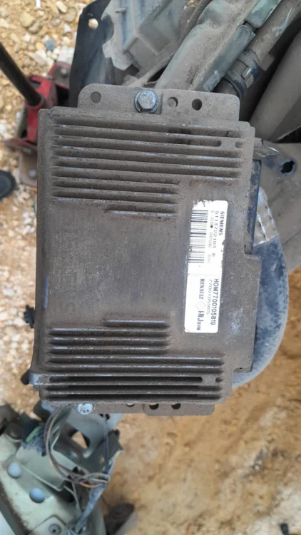 Laguna 1 2.0 Çokma Motor Beyni