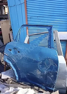 Mini Countryman Sağ Arka Kapı Çıkma Orijinal