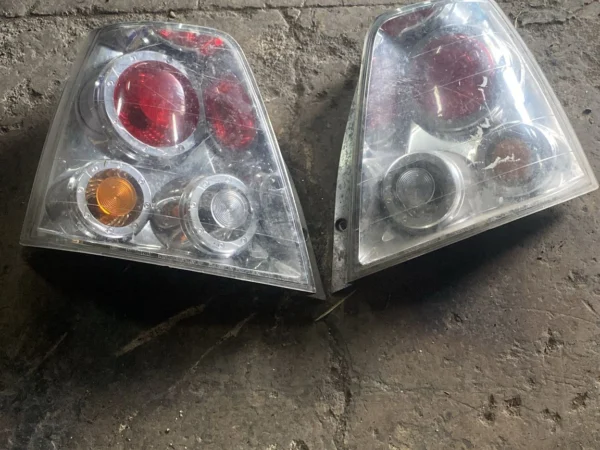 Opel Astra H Sedan Çıkma Sağ Sol Stop Lambası Takım