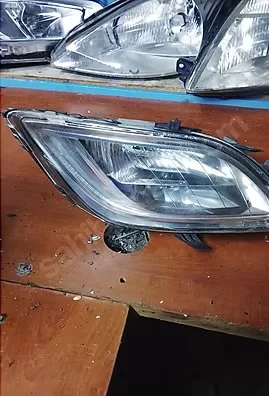 Opel Astra Sağ Sis Farı Çıkma Orijinal