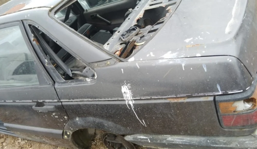 Passat B3 Sol Arka Çamurluk Kesme