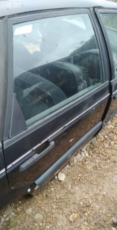 Passat Sağ Arka Kapı