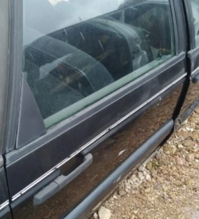 Passat Sağ Arka Kapı