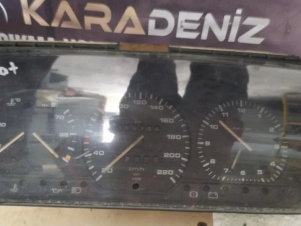 Passat-Transporter T4 Kilometre Saati