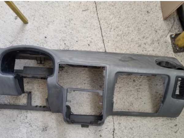 Seat Cordoba Torpido, Göğüs