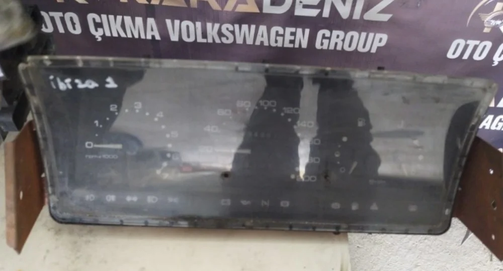 Seat Ibiza 1 Kilometre Saati