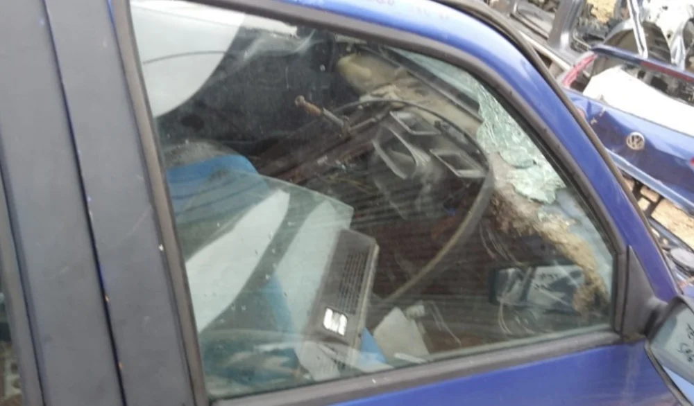 Seat Toledo Sağ Ön Cam