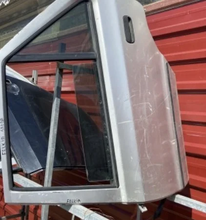 Skoda Felicia Sol Arka Kapı Parça