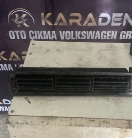 Transporter T4 Orta Kalorifer Izgarası Parça