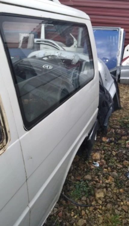 Transporter T4 Sol Arka Kesme