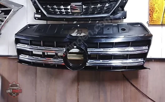 Volkswagen Amarok Ön Panjur Çıkma Orijinal