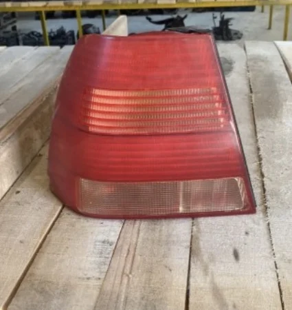Volkswagen Bora Sol Arka Stop Lambası Çıkma Orijinal