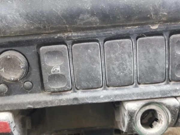 Volkswagen Caddy 2 – Polo Classic Cam Açma Düğmeleri
