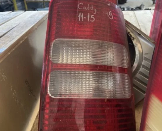 Volkswagen Caddy Sağ Stop Parça