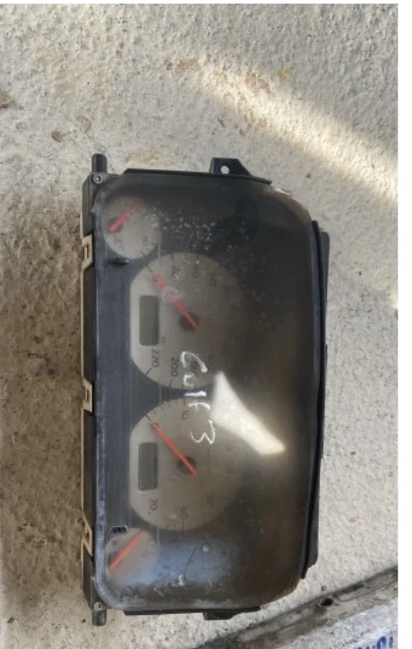 Volkswagen Golf 3 Kilometre Saati