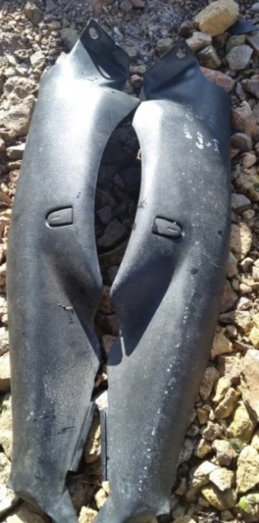 Volkswagen Golf 4 Arka Sağ-Sol Yan Plastik