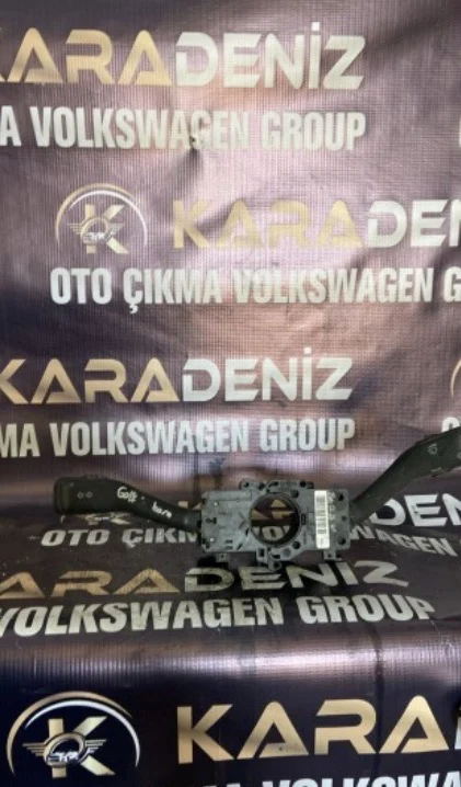 Volkswagen Golf Sinyal Silecek Kolu Parça