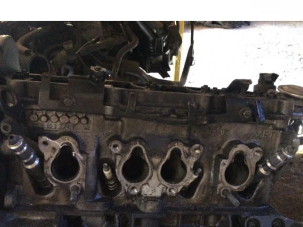 Volkswagen Passat 1.6 8v Alz Kodlu Silindir Kapak Çıkma Orjinal