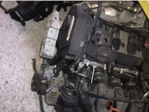 Volkswagen Passat 2.0 FSI Blr Kodlu Dolu Motor Parça