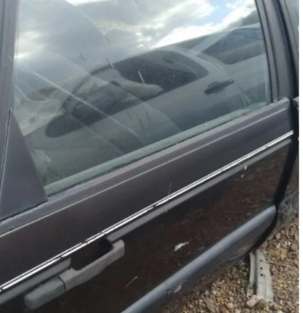 Volkswagen Passat B3 Sağ Arka Kapı